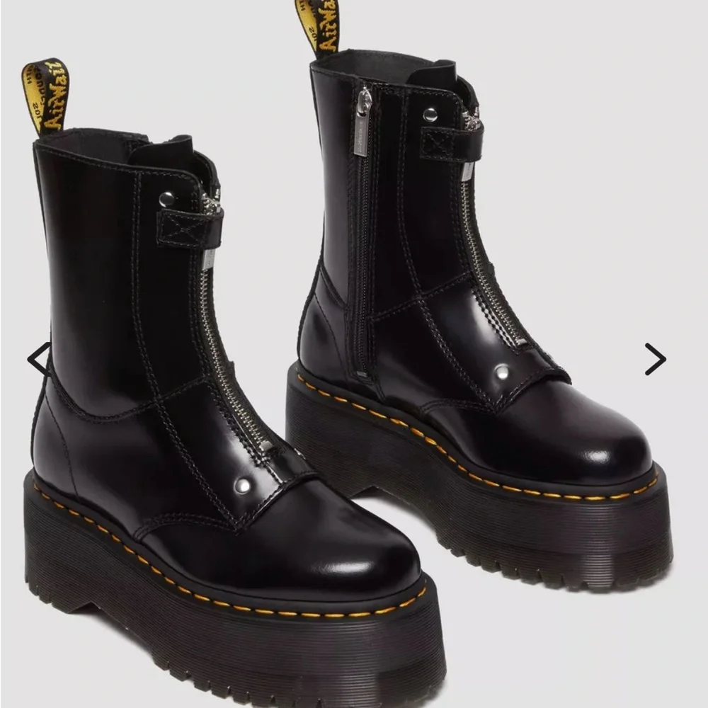 DR. MARTEN JETTA HI MAX BOOT - Picture 2 of 2